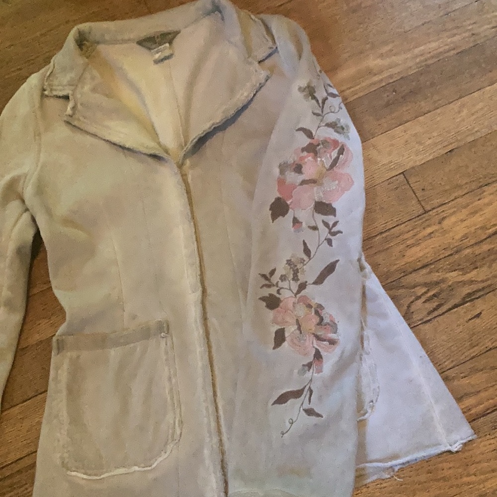 Hard tail distressed embroidered jacket